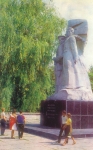 Памятник Подтелкову и Кривошлыкову, площадь Революции (Троицкая)