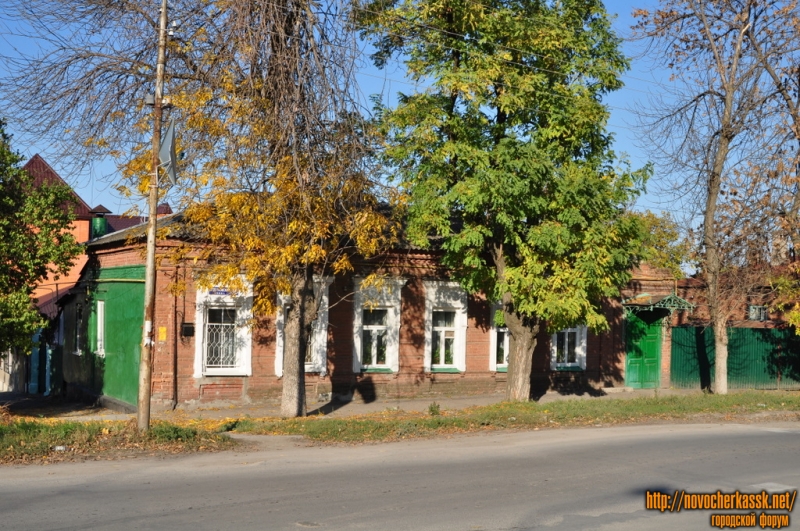 Новочеркасск: Улица Буденновская, 36