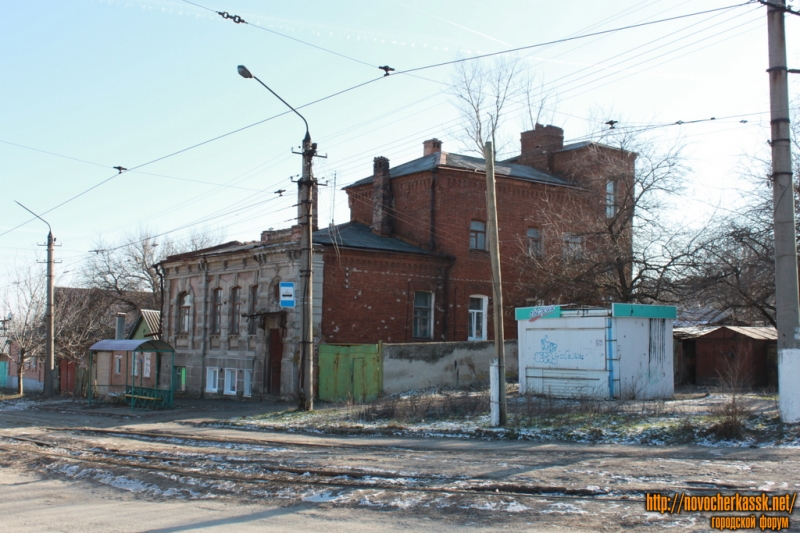 Новочеркасск: Пересечение Крылова и Щорса.