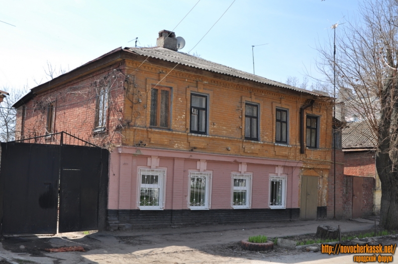 Новочеркасск: Баклановский проспект, 71