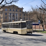 Трамвай на улице Богдана Хмельницкого