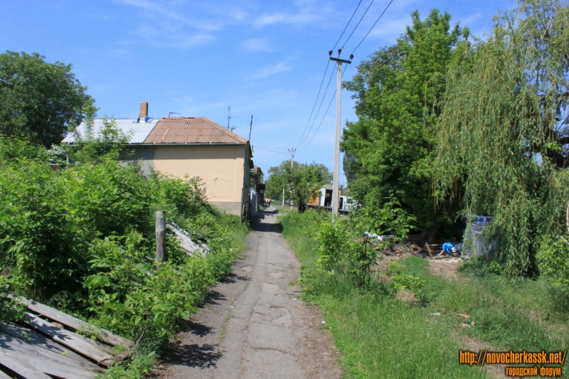 Новочеркасск: Ул. Буденновская между Островского и пер. Мирным