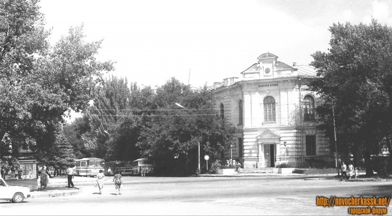 Новочеркасск: Пересечение Атаманской и Платовского. 12 июля 1987 г.