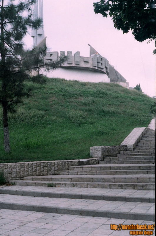 Новочеркасск: Александровский сад. Курган Славы. 25 августа 2004 г.
