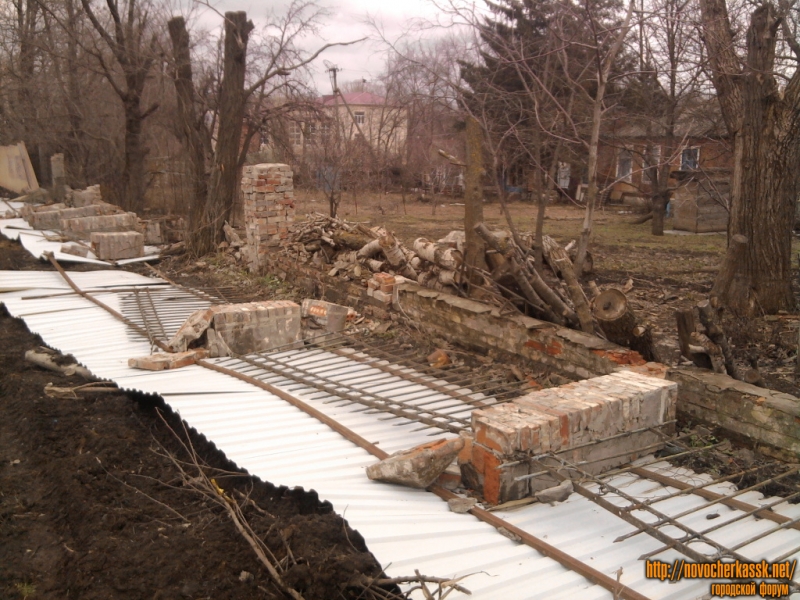 Новочеркасск: Пр. Баклановский. Последствия ураганного ветра