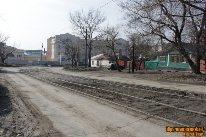 Новочеркасск: Пересечение ул. Троицкой и Г. Петровой
