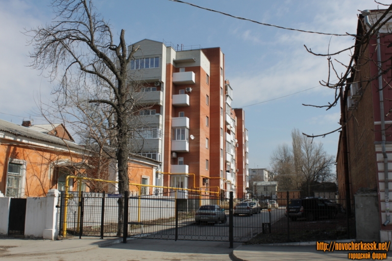 Новочеркасск: Ул. Атаманская, 44А