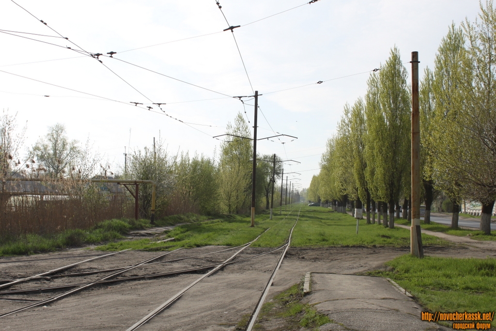Новочеркасск: Трамвайный разворот на пересечении улицы Трамвайной и Войкова. Вид в сторону города