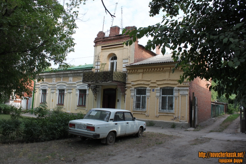 Новочеркасск: ул. Просвещения, 104
