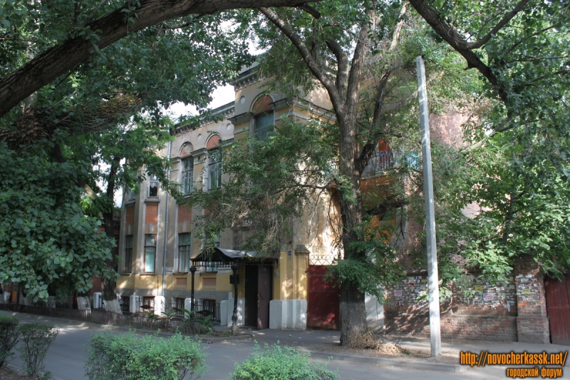 Новочеркасск: улица Просвещения, 120. Здание детского садика "Золотой ключик"