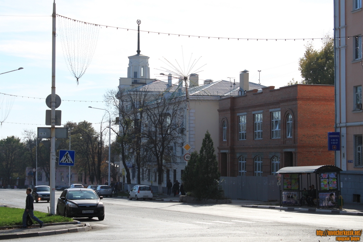 Новочеркасск: Вид на улицу Московскую с пл. Троицкой