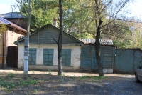 улица Ларина, 8