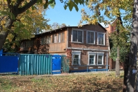 Улица Ларина, 21