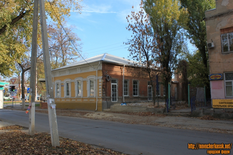 Новочеркасск: Улица Дубовского, 1