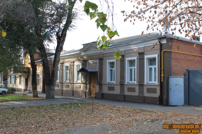 Новочеркасск: улица Просвещения, 102