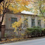 Дом на углу улиц Пушкинской и Бакунина