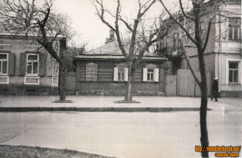 Новочеркасск: Баклановский, 13