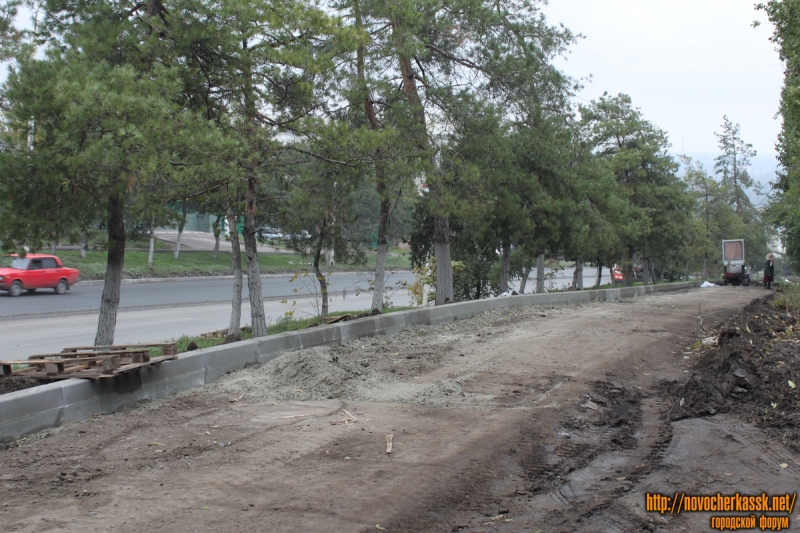 Новочеркасск: Укладка асфальта на спуске Герцена