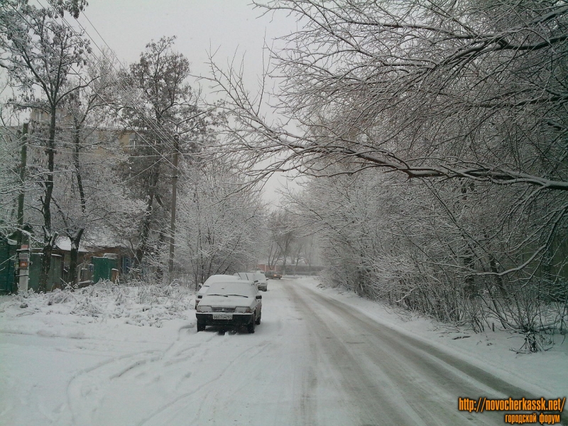 Новочеркасск: Ларина (между Народной и Баклановским)