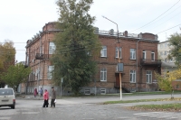 Красный спуск, 35
