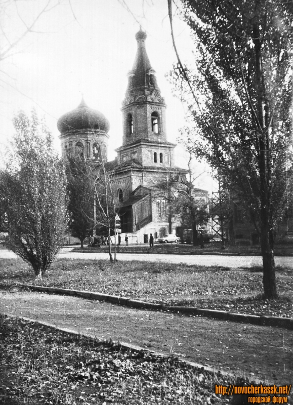 Новочеркасск: Михайло-Архангельская церковь. Проспект Платовский