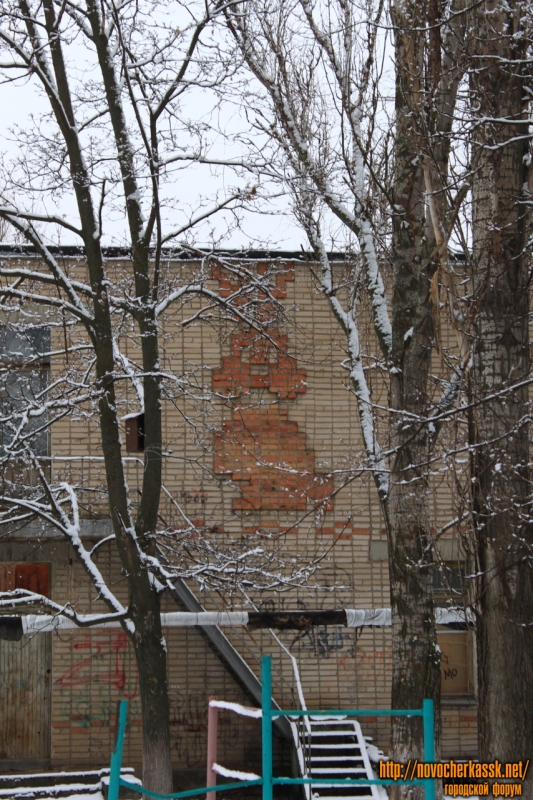 Новочеркасск: Начальная школа №22. Улица Чехова