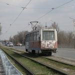 Трамвай на мосту через реку Тузлов