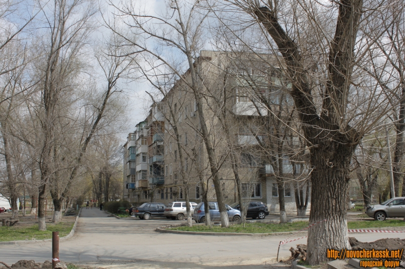 Новочеркасск: Улица Петрова, 27