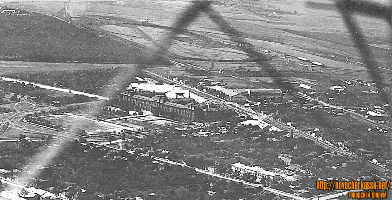 Новочеркасск: Здание Кадетского корпуса снятое с самолета, 1935-36 г.