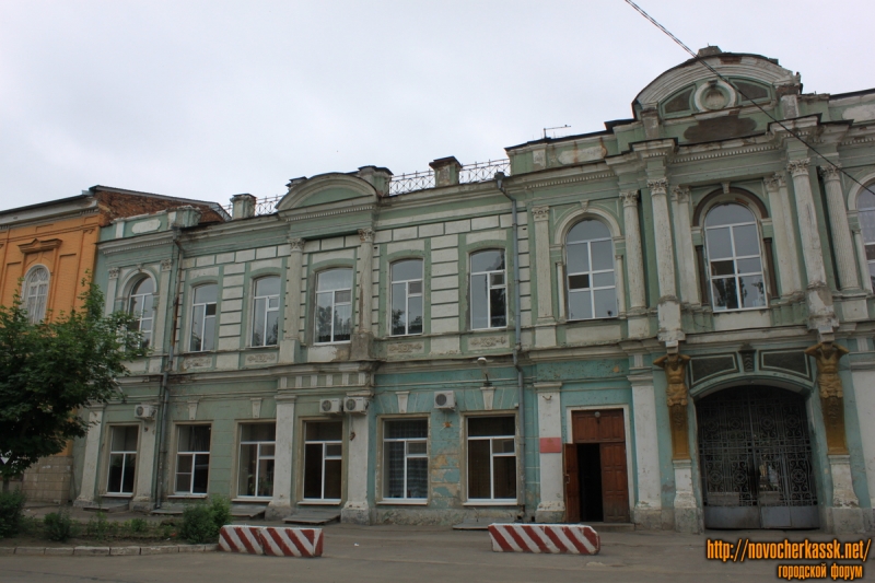 Новочеркасск: Проспект Платовский. Военный госпиталь