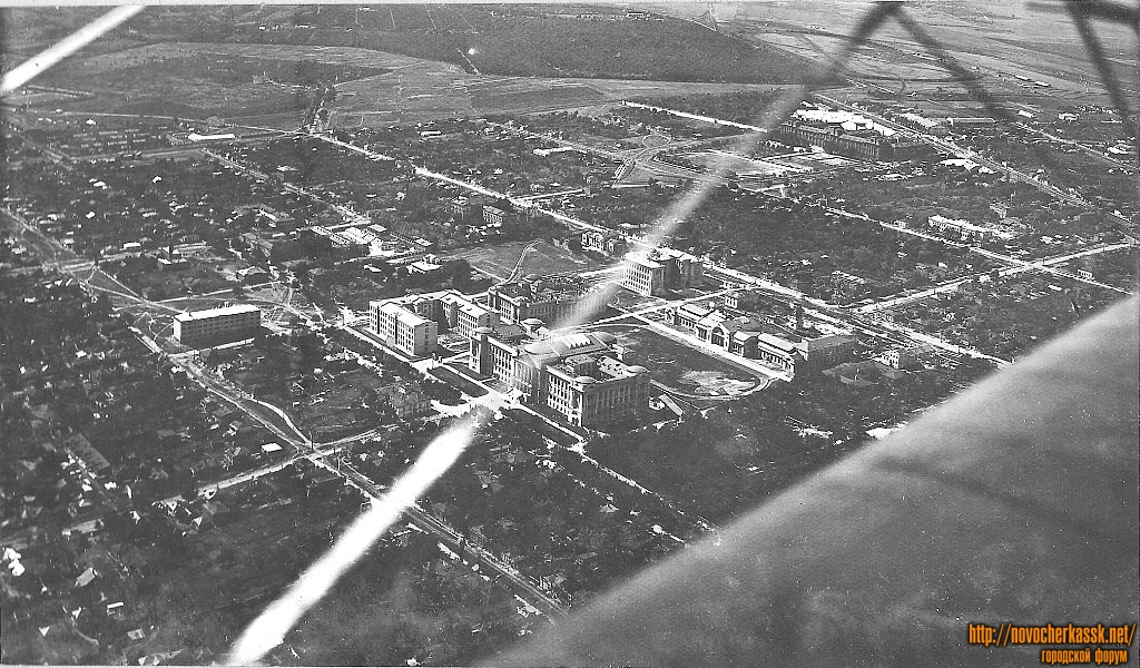 Новочеркасск: Вид комплекса зданий НИИ(НПИ) и западной части города с самолета, 1935-36 г.