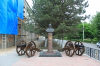 Памятник Суворову. Проспект Платовский