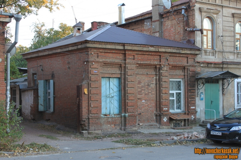 Новочеркасск: Улица Комитетская, 105