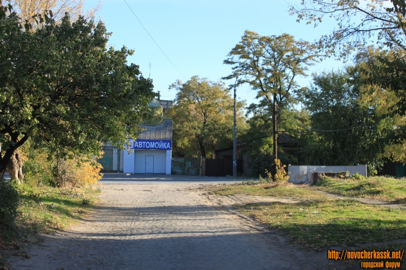 Новочеркасск: Перекрёсток Школьной и Фрунзе