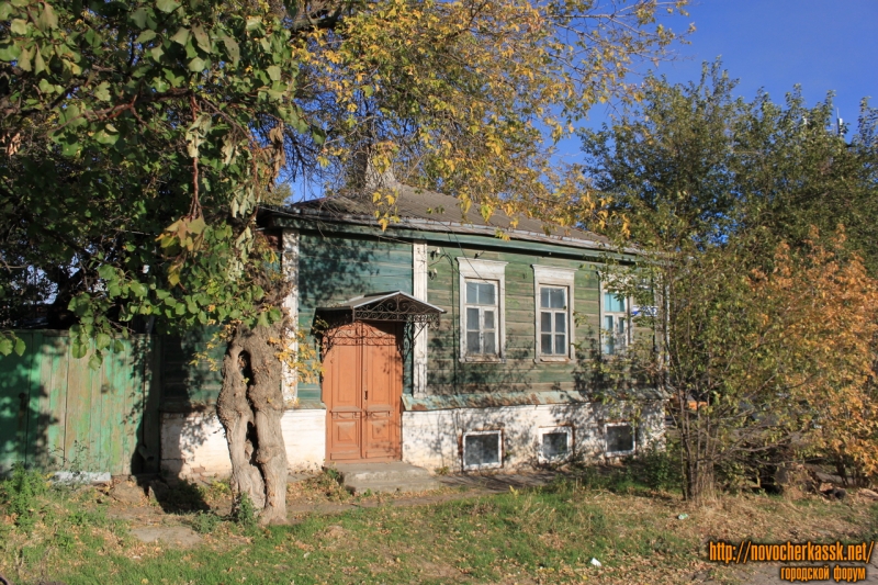 Новочеркасск: Школьная, 2 / Фрунзе, 73