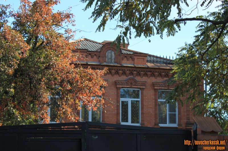Новочеркасск: Улица Грекова, 38