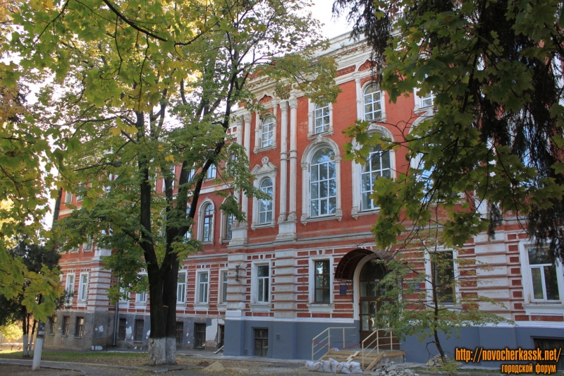 Новочеркасск: Корпус НГМА (НИМИ) на Платовском проспекте
