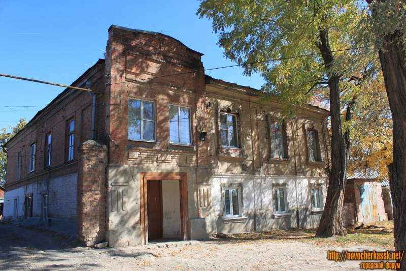 Новочеркасск: Улица Богдана Хмельницкого, 108