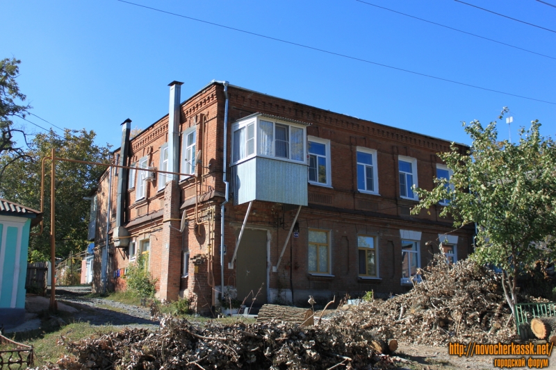 Новочеркасск: Улица Богдана Хмельницкого, 129