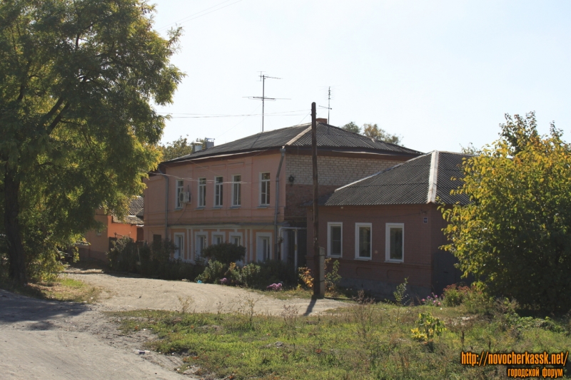 Новочеркасск: Улица Богдана Хмельницкого, 101, 99