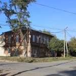 Дом на углу Грекова, 99 и Маяковского, 48