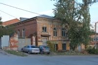 Красный спуск, 10