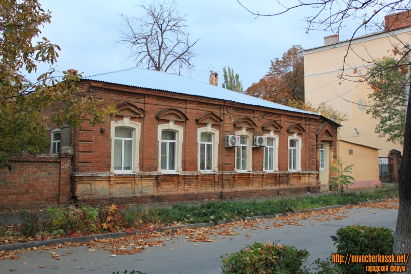 Новочеркасск: Улица Атаманская, 52