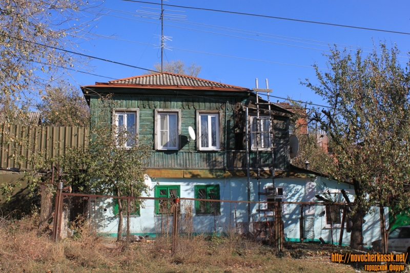 Новочеркасск: Улица Орджоникидзе, 94