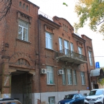 Улица Комитетская, 98. Бывшее здание музыкальной школы