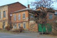 Красный спуск, 8