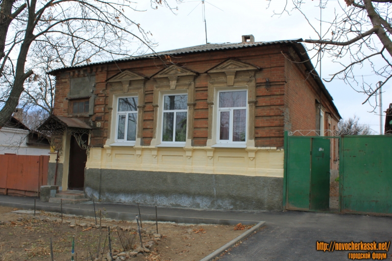 Новочеркасск: Переулок Галины Петровой, 13