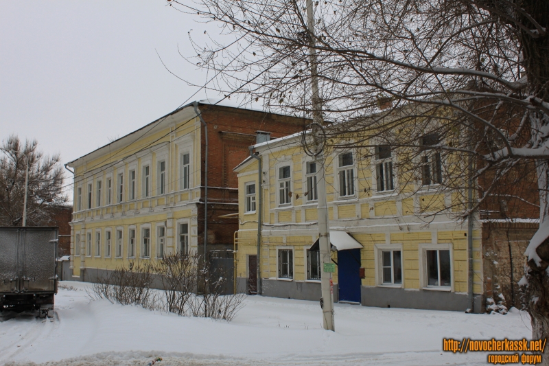 Новочеркасск: Площадь Ермака, 9, 10