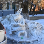 Ледяные фигуры на Пушкинской (козёл)