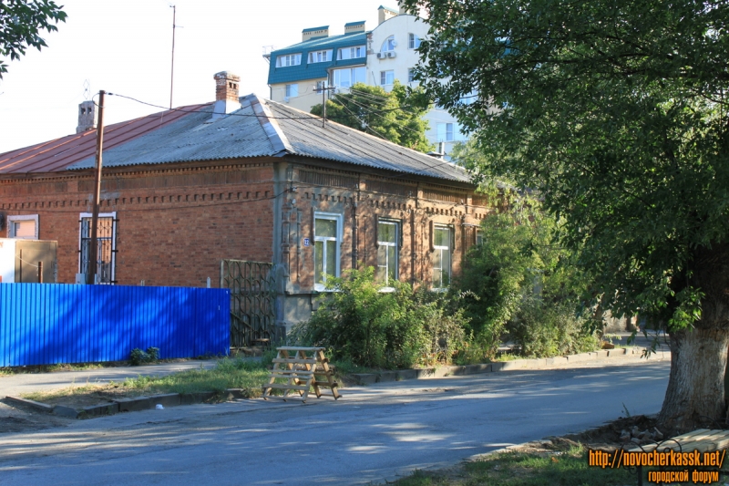 Новочеркасск: Переулок Кривопустенко, 12